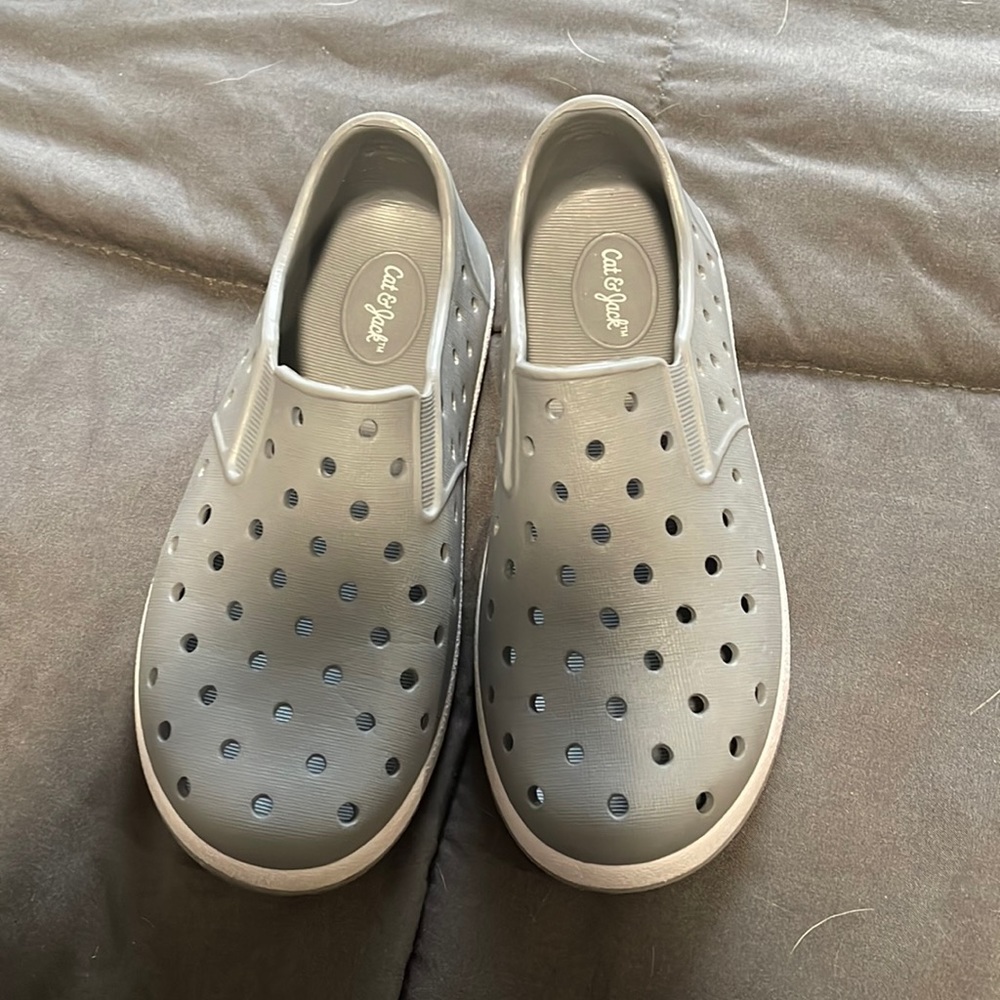 Kids water shoes